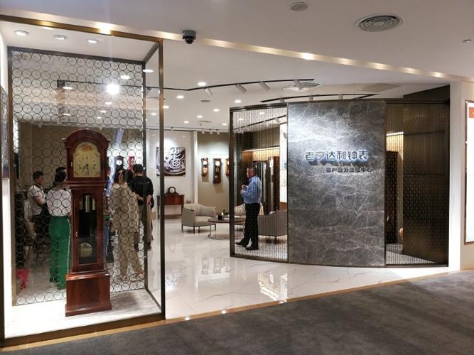 武汉新韵钟表盛大揭幕,首次引进欧美原产高档机械钟,上海青雅钟表销售